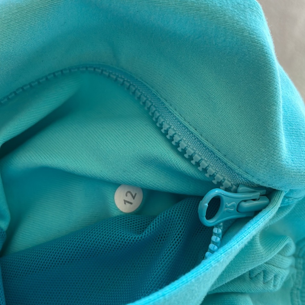 Lululemon In Stride jacket - Picture 5 of 5